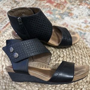 Rockport Black Sandals